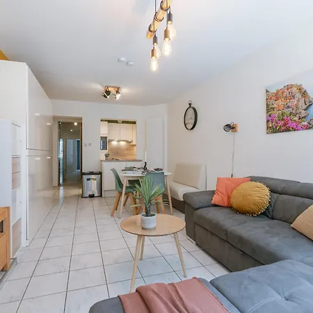Huswell - Cosy Close To The Beach 公寓